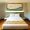 Front One HK Resort Simpang Lima