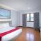 Front One HK Resort Simpang Lima
