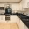 BEACHSIDE SPACIOUS apartment, private garden - 圣梅尔林