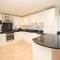 BEACHSIDE SPACIOUS apartment, private garden - 圣梅尔林