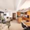 SunnyVillas-3BR New Modern Villa-Private Pool-HVN