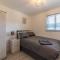 Modern Fully Renovated 4 Bedroom - Cwm-bran