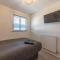 Modern Fully Renovated 4 Bedroom - Cwm-bran