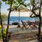 Full Moon Private Island