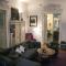 Baroque Hostel & Coworking