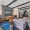 Modern and Lavish apartment - غليندال
