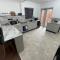 Slick Space for a Standish Stay - 斯坦迪什