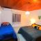 Casa Ideal para Turistas en Mendoza, Autocheckin, Céntrica, Patio con Parrilla y Parking privado Gratis a 100 mts