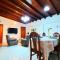 Casa Ideal para Turistas en Mendoza, Autocheckin, Céntrica, Patio con Parrilla y Parking privado Gratis a 100 mts