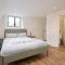 Ideal Uxbridge Hub, 3 Bed Flat Next to the Station - 阿克斯桥