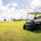 Golf & Lake View Oasis •Private Jacuzzi •Hard Rock