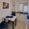 All In Jacuzzi Apartment - Petrosani