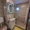 All In Jacuzzi Apartment