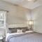 Quiet Lakefront Grand Rapids Cabin on 5 Acres - 大急流城