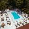 Bora Bora Beach Club & Hotel