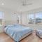 Steps From Beach & Boardwalk, Ocean Views with 5 Decks, 3 Cars - سيسايد هايتس