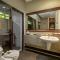 Khaolak Wanaburee Resort - SHA Extra Plus