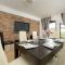 Jasny Dwupoziomowy Apartament we Wrocławiu by Noclegi Renters