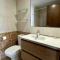 Apartamentos Carlton VyB