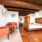 Apartments with pool Maraska