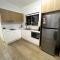 Modern Crown St Apt Free Parking