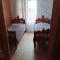 Guest House Cafe Nita