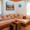 Pineview House