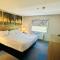 Days Inn & Suites by Wyndham Wynne