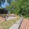 Guest Cottage with Lake Access Row Boat Kayaks - شيلتون