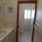 Two Bays 37 Encounter Crs Middleton - Linen Included