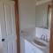 Two Bays 37 Encounter Crs Middleton - Linen Included