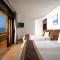 Zenta Sea View Hotel