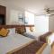 Zenta Sea View Hotel