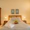 ELIVAAS 4 BHK with Pvt Pool near Baga - Celest
