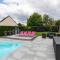 Villa avec piscine chauffée proche circuit 24h - Loué