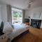 Huge 4 bed in the heart of Kettering - 凯特林