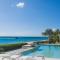 Deluxe 4BR beachfront villa with sunset views - Baie Longue