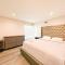 Spacious 3BR Retreat with Private Pool - FRHH - Hidden Hills