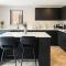 Luxury 4BR City Centre House - Free Parking