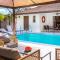 When in Naples!!! Pool Villa-Attached, 3 miles to the Beach - نيبلس