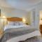 Seventh Mountain Condo w/ Resort Amenities!