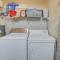 Pool Access and 2 Mi to Ocean Myrtle Beach Condo! - ميرتل بيتش