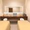 Courtyard by Marriott Mazatlan Beach Resort - 马萨特兰