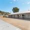 Castle Crest Motel