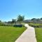 Serenity Home Near Downtown & Airport