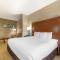 Comfort Suites Near Vancouver Mall