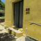 Cobblestone Court