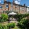 Pass the Keys Stylishly designed London Townhouse - Garden Oasis - Londýn