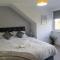 Spacious 15 Guest Home With 9 Beds in Shirley - Solihull
