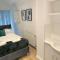 Spacious 15 Guest Home With 9 Beds in Shirley - Solihull